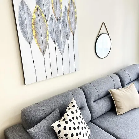Apartament Lux Varis 3 1 *